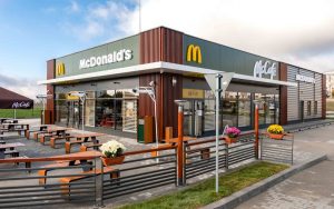 McDonalds Breakfast Hours 2023 – When Does McDonald’s Stop Serving Breakfast?